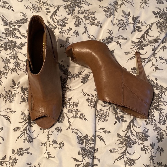 Nine West Heels - Picture 2 of 4